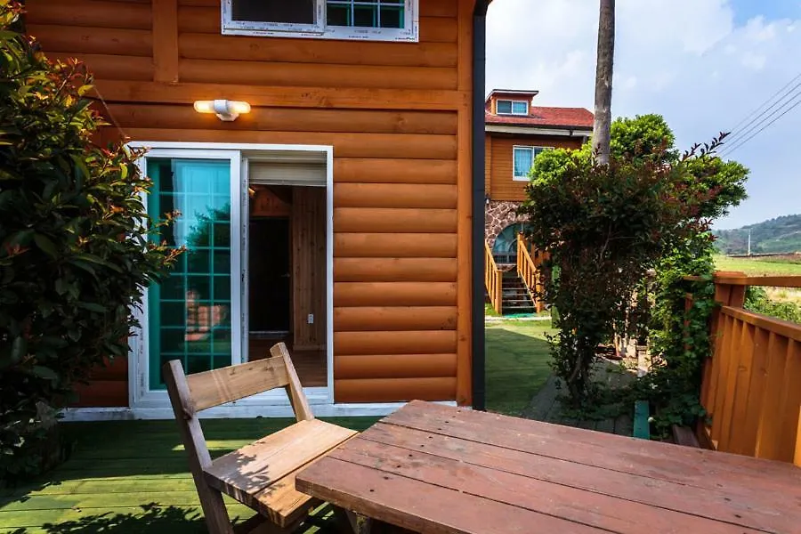 Seogwipo Neulbada Pet Pension Jeju