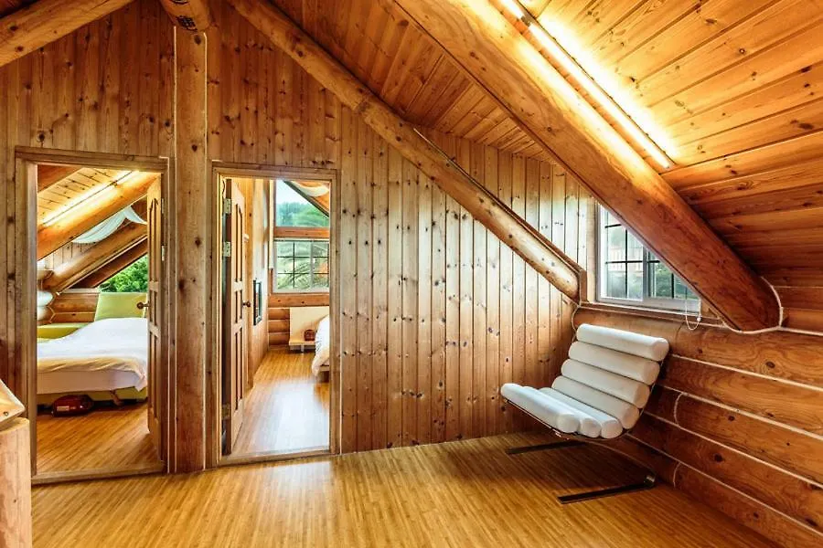 Seogwipo Neulbada Pet Pension Jeju